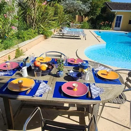 Bienvenue Chez Lilaroma Bed & Breakfast Merignac (Gironde)
